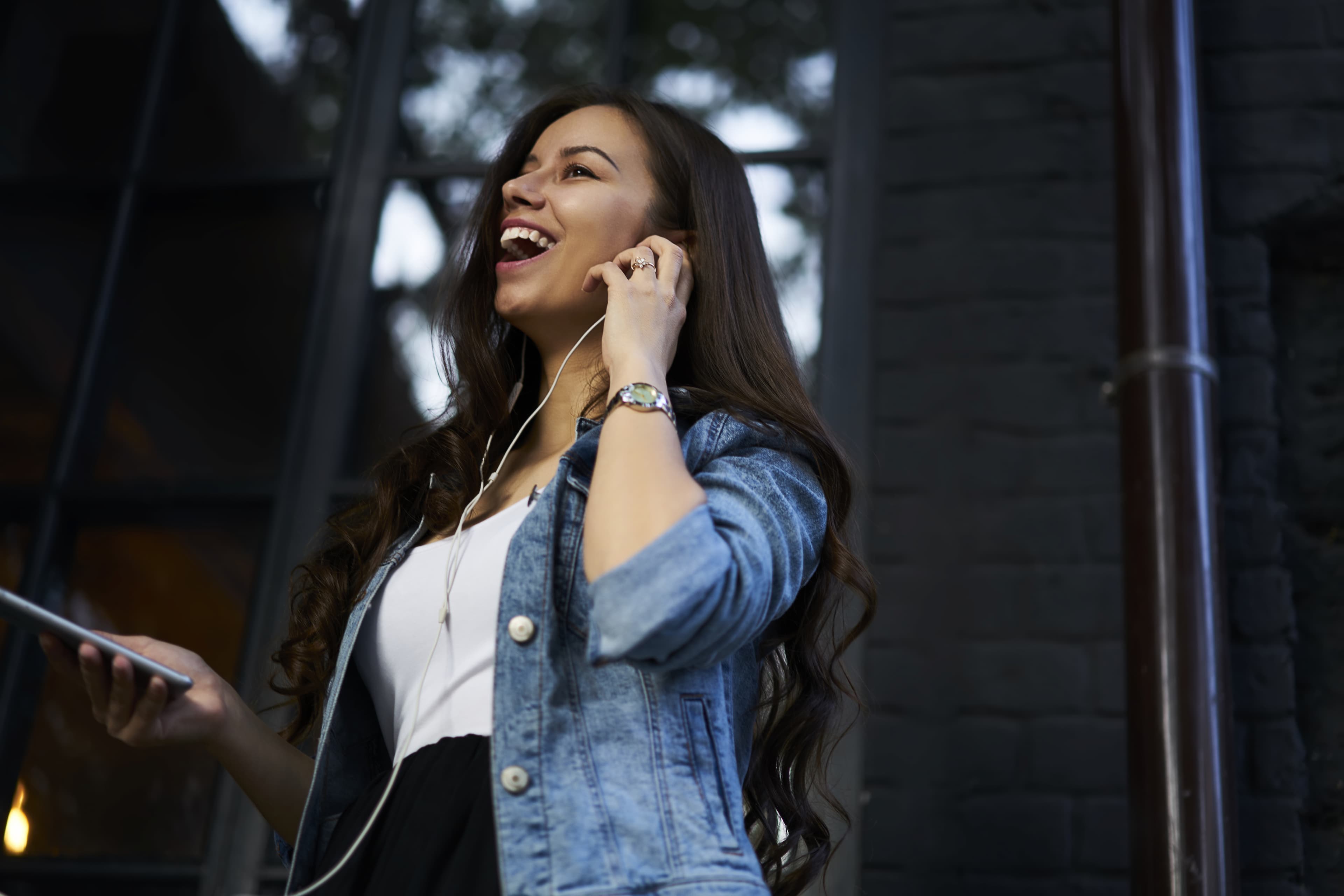 Backstage coordination